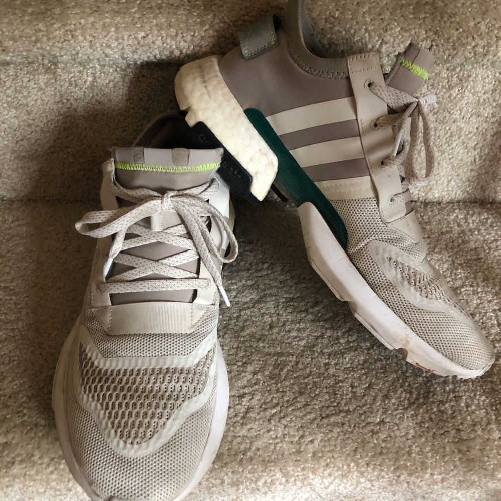 adidas Beige Sneakers with Green Accent